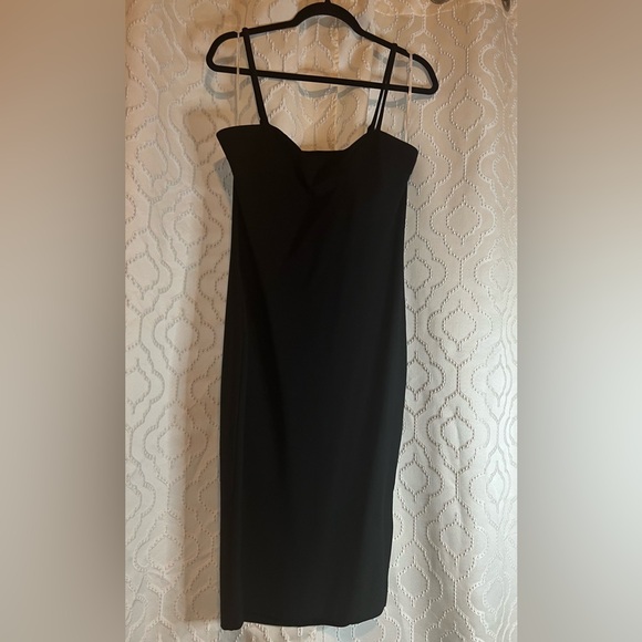 Lulu’s Paulina Bodycon Midi Dress - Picture 4 of 8